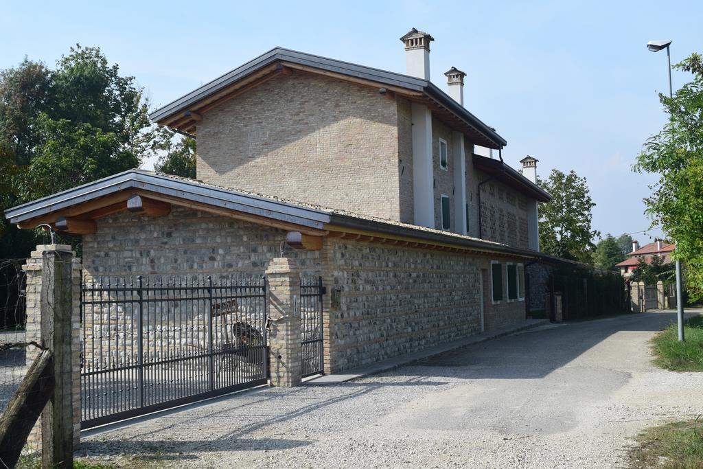 Вилла Da Gastone Rivignano Экстерьер фото